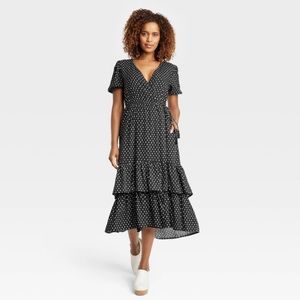 Knox Rose Short Sleeve Wrap Dress in Black Polka Dots
